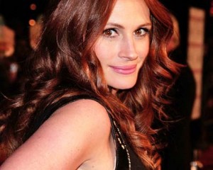 Esse cabelo é indicado para as mulheres que querem mudas o visão, mais sem tanta radicalidade.
